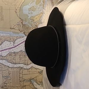 Nordstrom Women's Black Felt 100% Wool Hat, one size